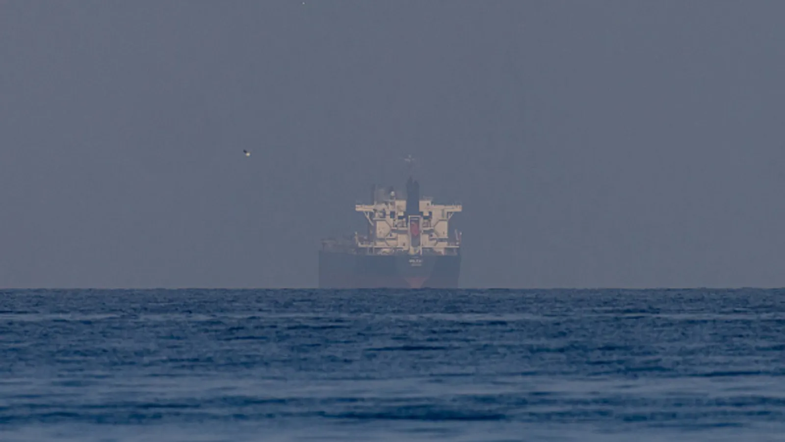 Iran-conflict drijft diesel- en asfaltkosten op voor Amerikaanse gebouwen